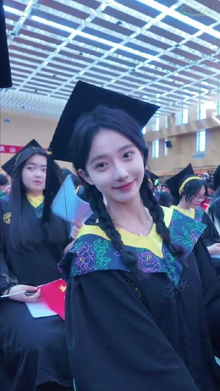 上海高挑女模伪素颜照片