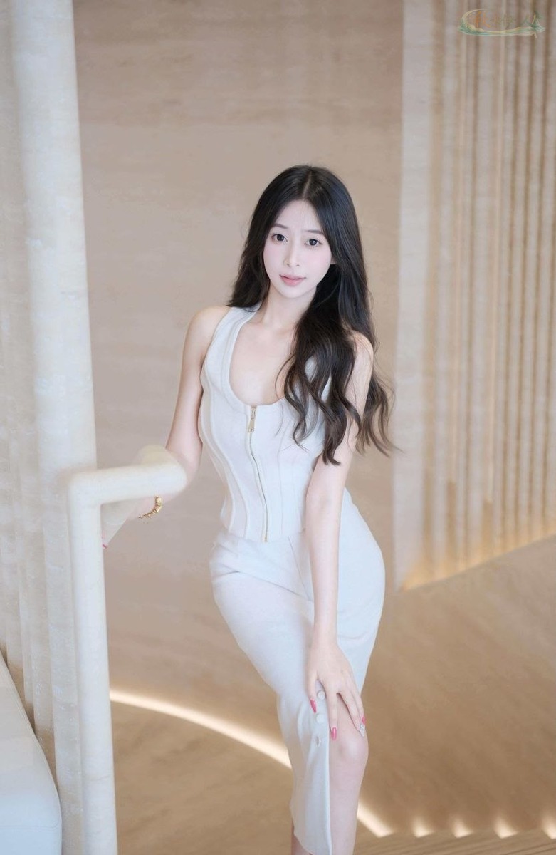 深圳韩系甜美模特街拍