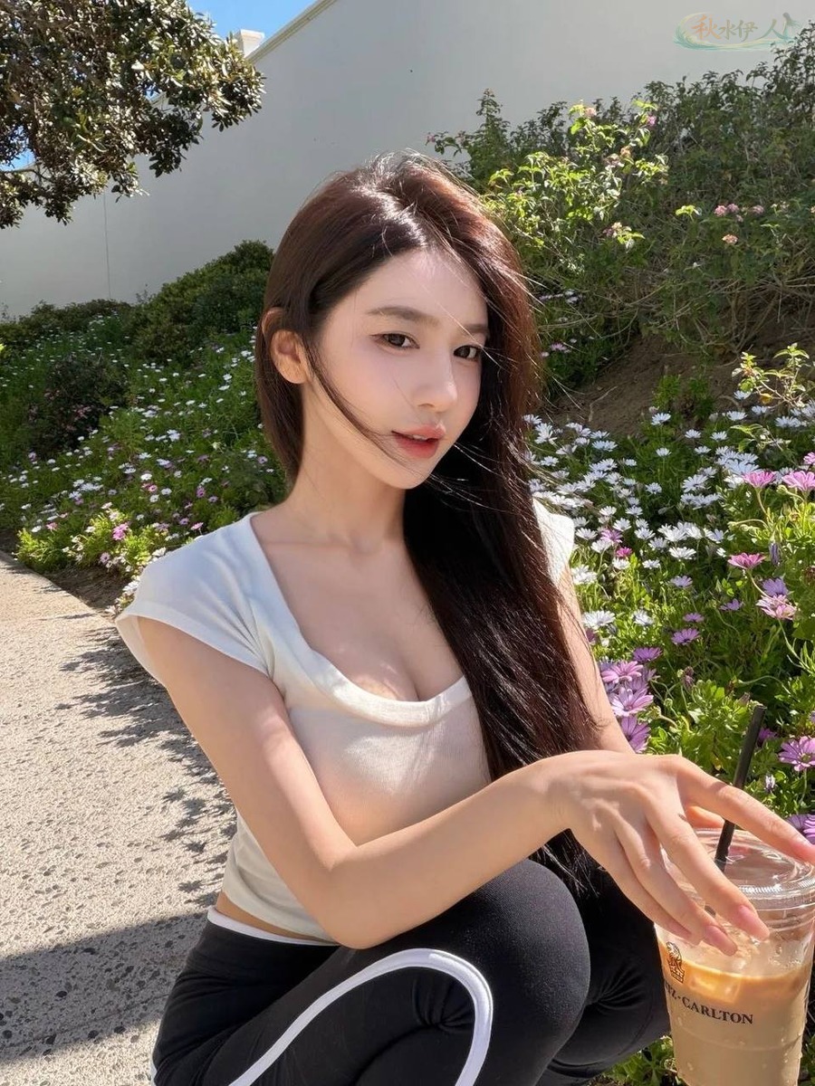 广州纯欲气质模特写真拍摄