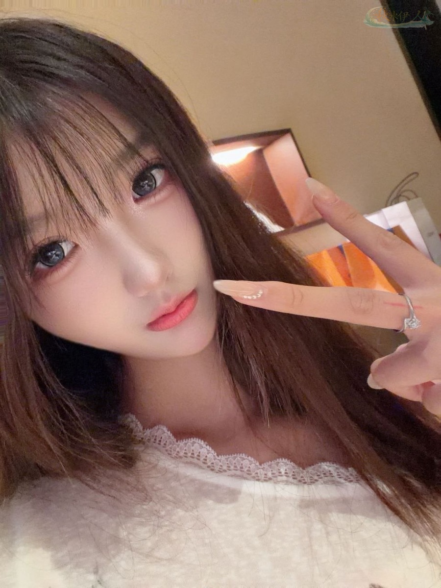 深圳清纯系新人 甜美微笑写真
