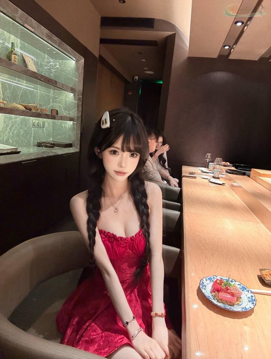 深圳纯欲风格模特室内拍摄