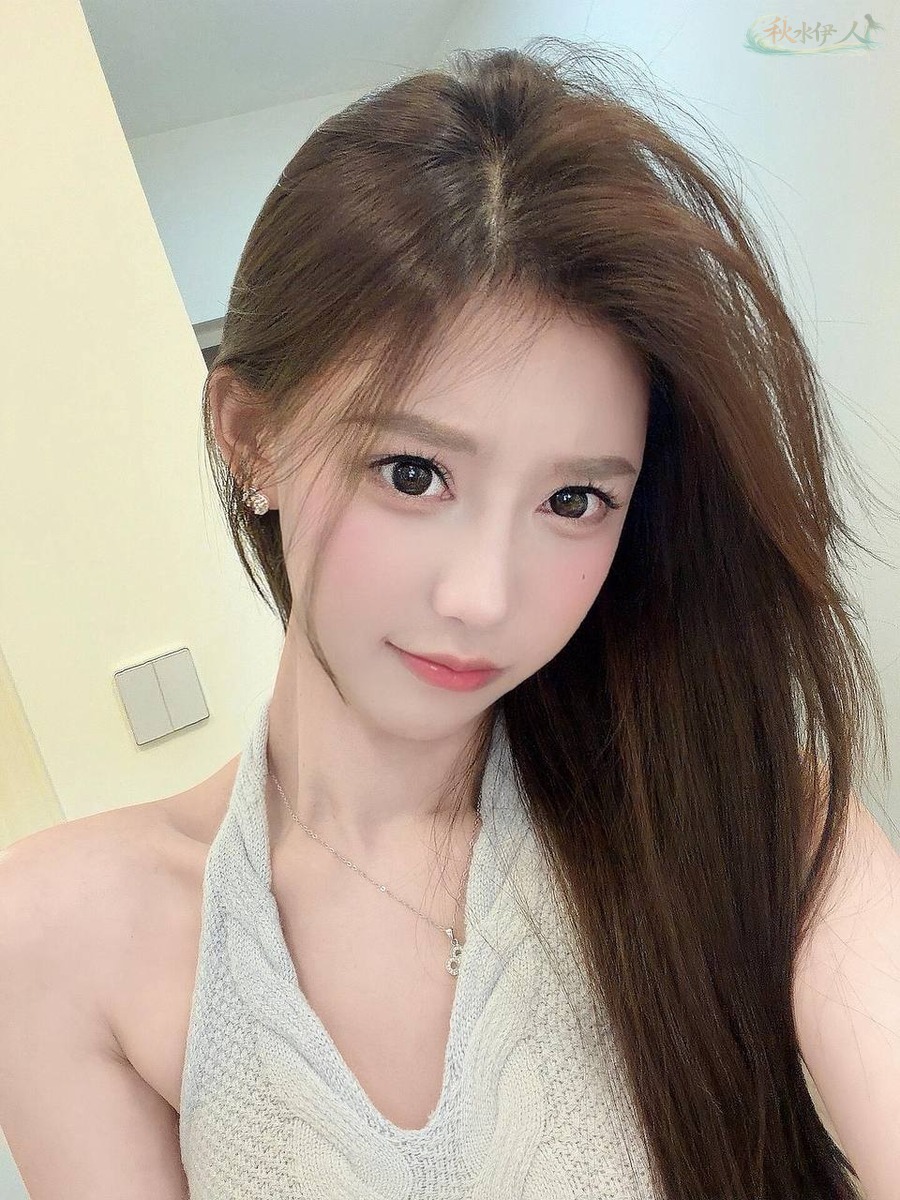 深圳纯欲洋气平面模特身材前凸后翘