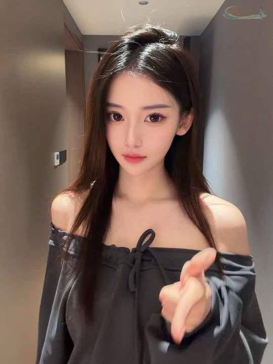 深圳小蛮腰模特可盐可甜