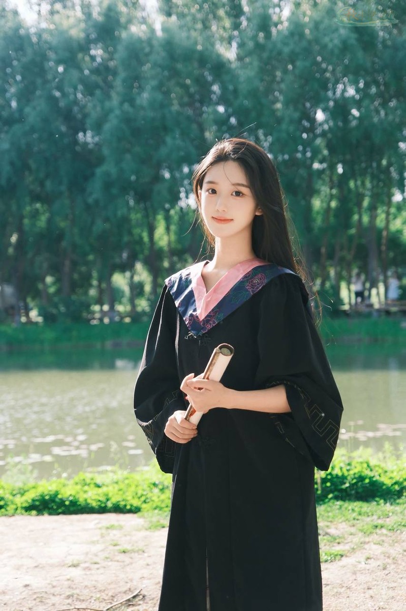 上海美少女模特气质优雅