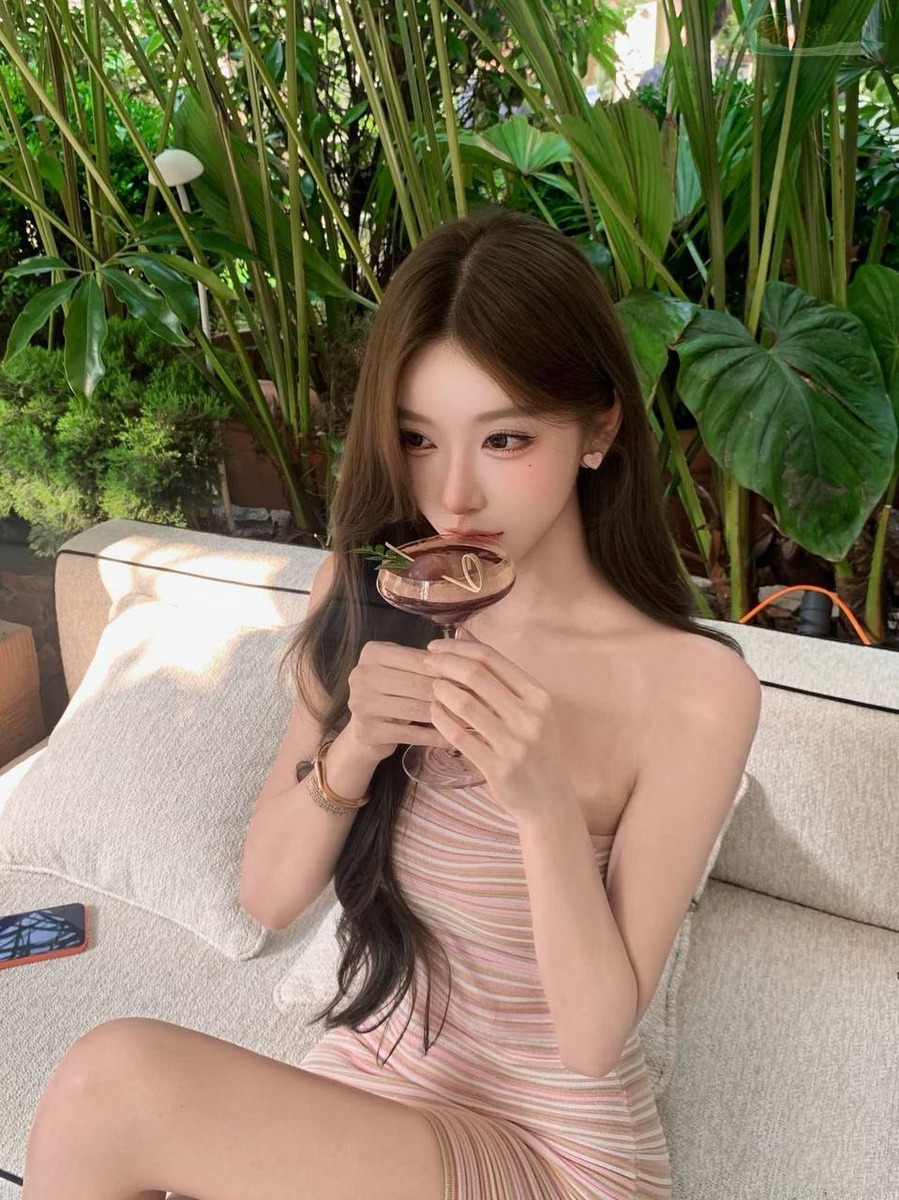 上海平面模特甜御气质写真