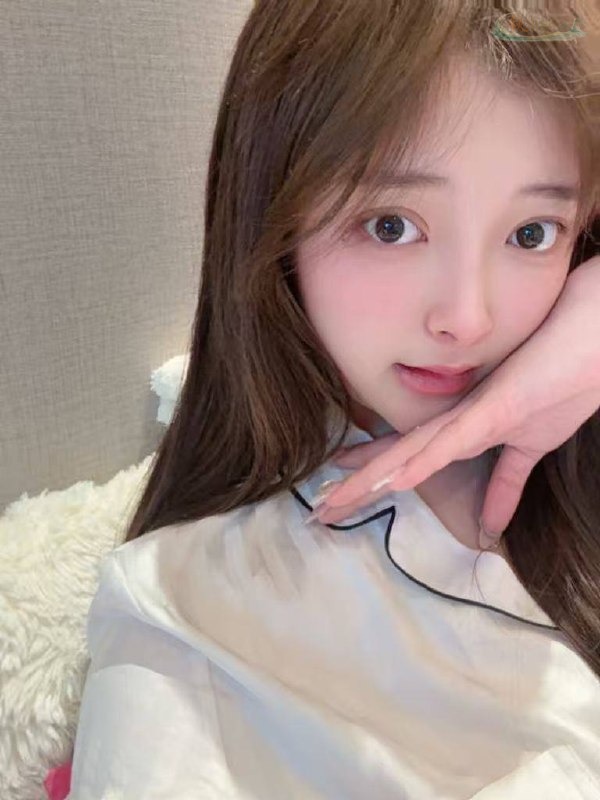 北京少女模特清新穿搭