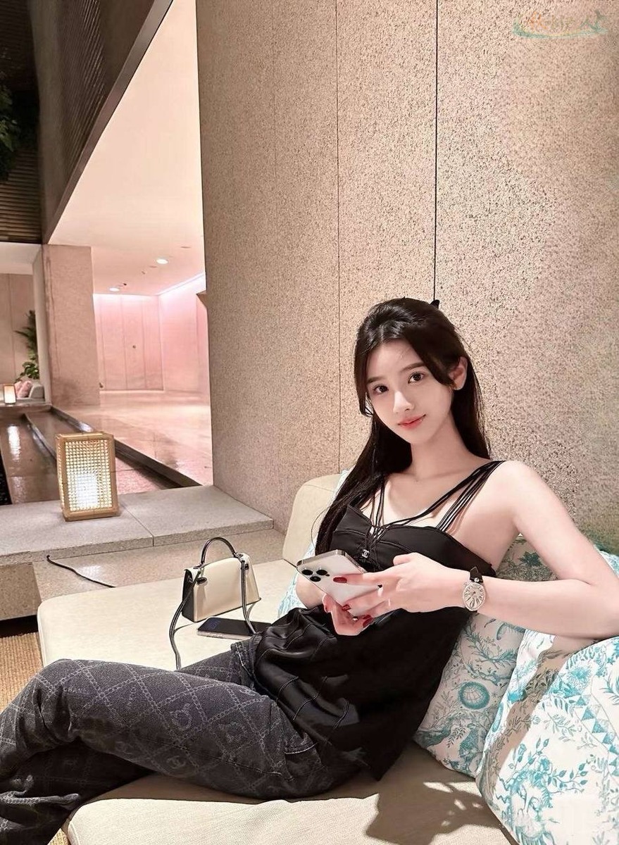 北京无整无纹身模特全身照
