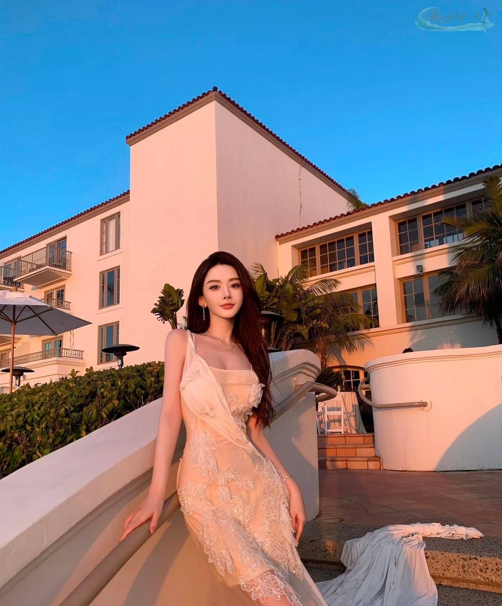 上海高端模特白皙美背大片