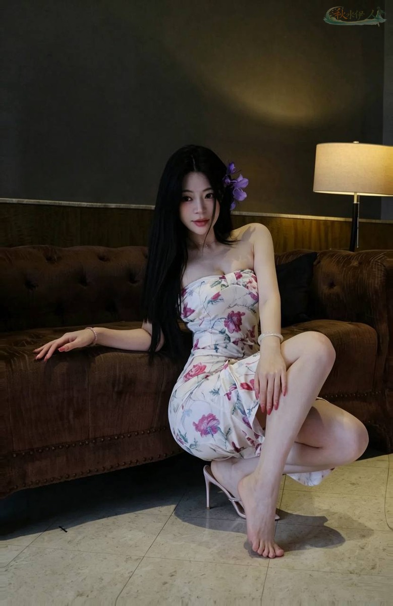 深圳气质模特马甲线A4腰写真