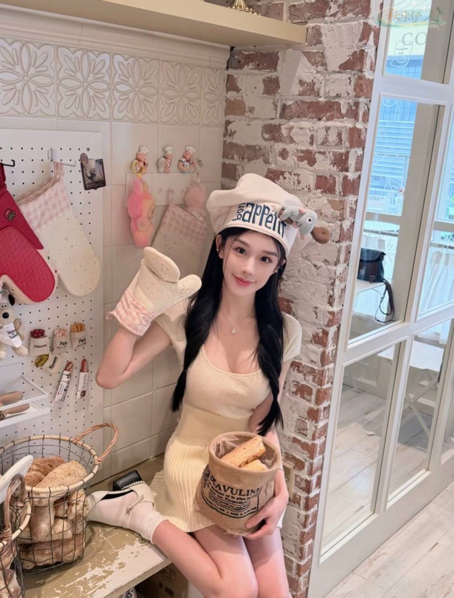 深圳冷白皮少女天然美胸