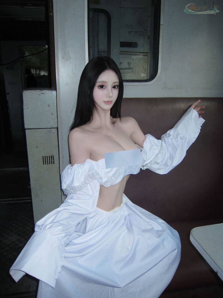 深圳模特身材展示马甲线