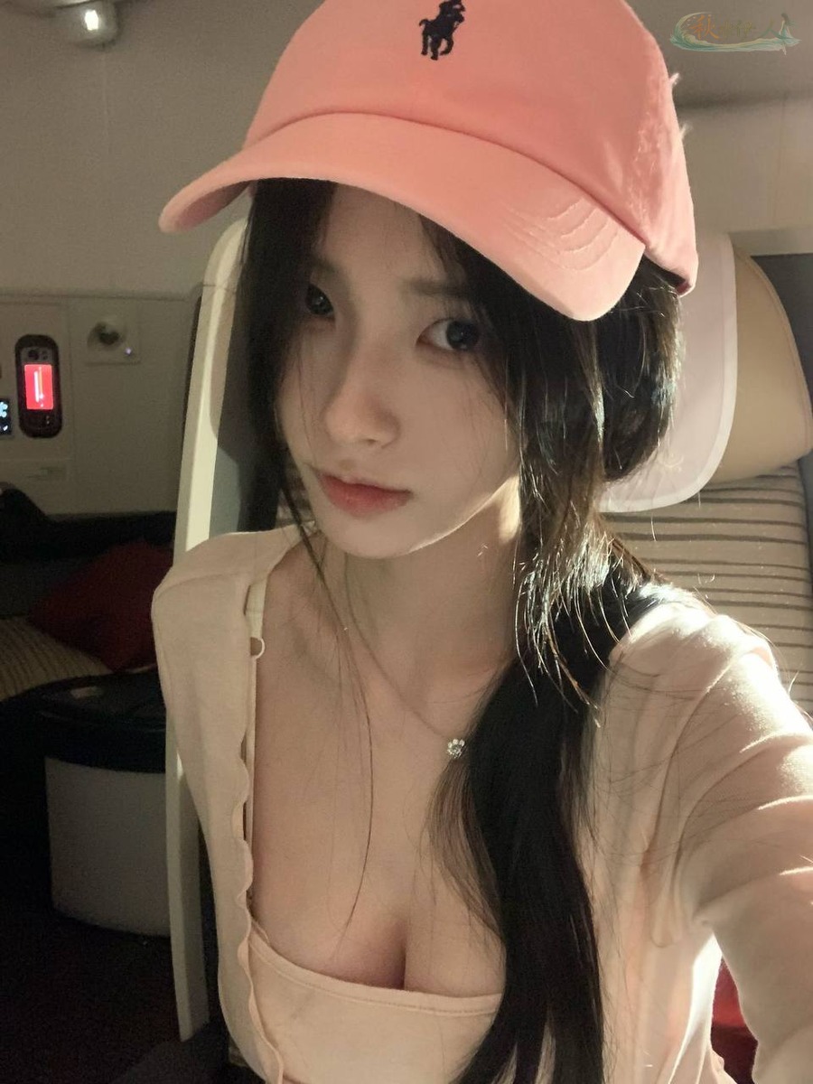 深圳冷白皮网红氛围感写真