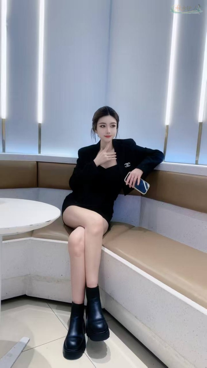 长沙气质甜妹模特绝妙身材花絮