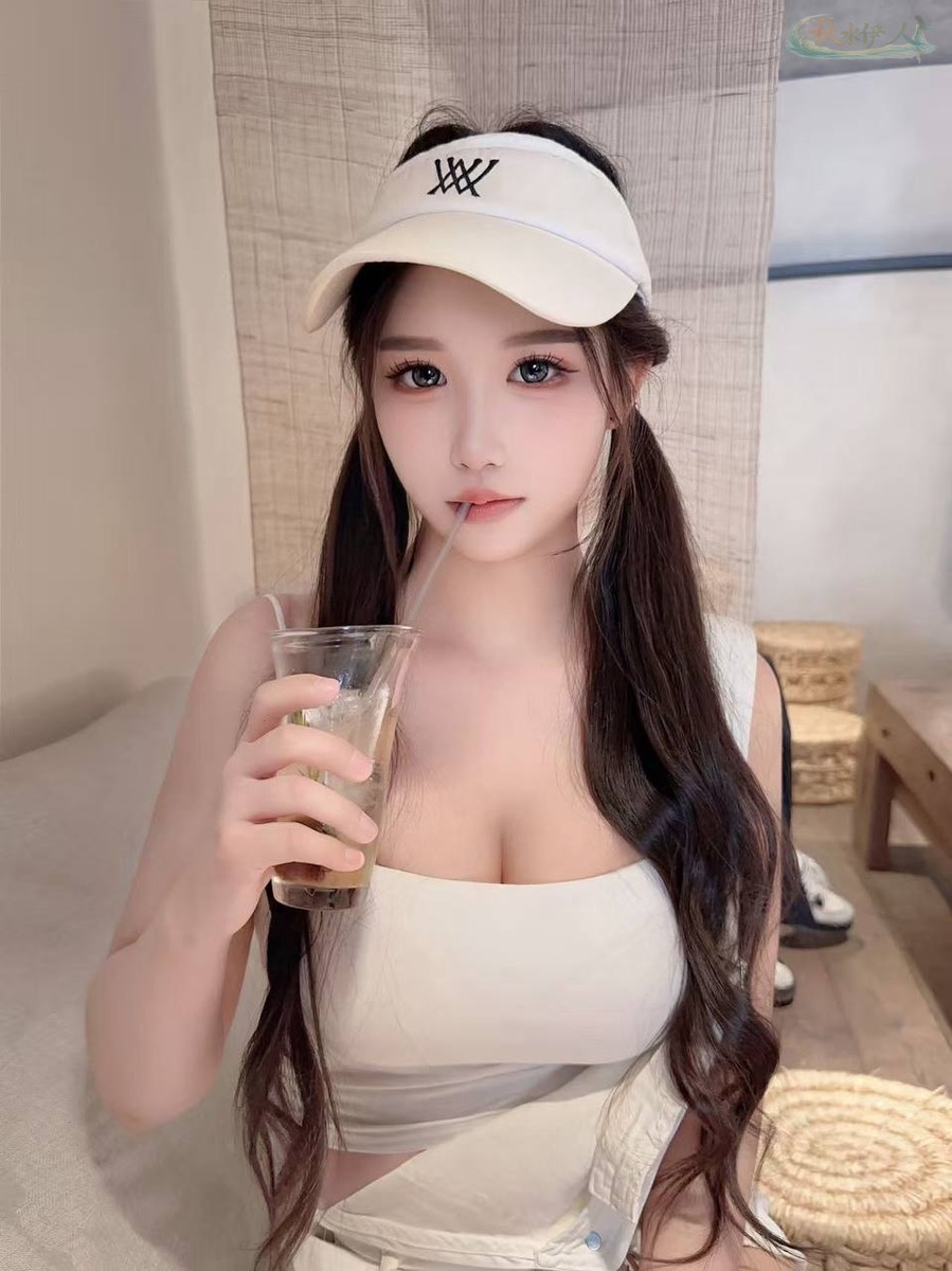 长沙肤白新人女模写真