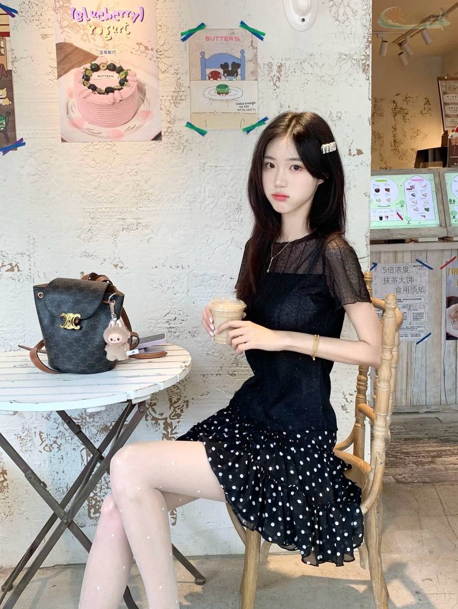 上海可盐可甜女模街拍