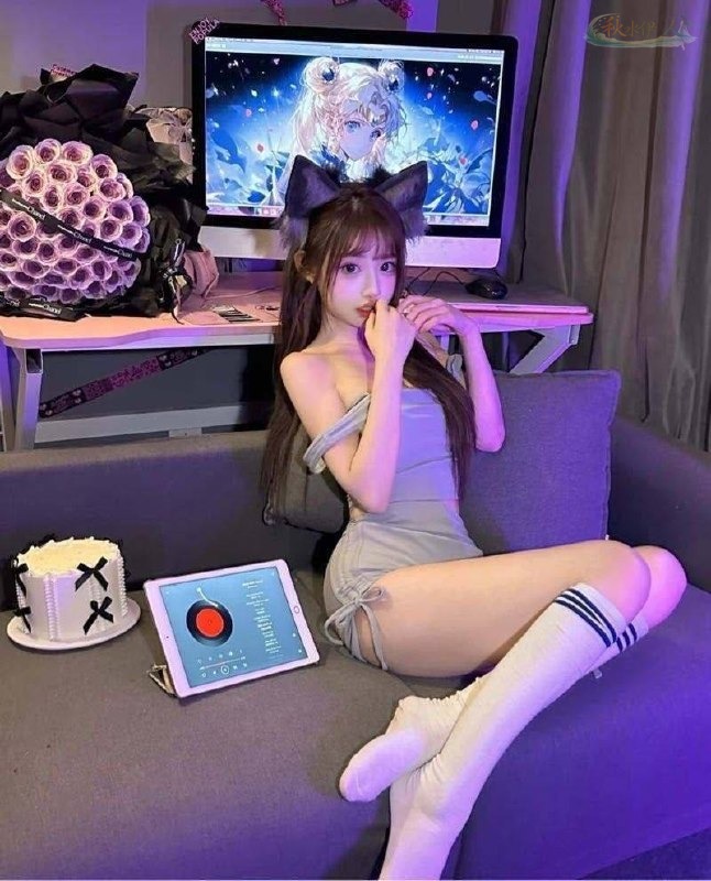 北京童颜巨乳网红学生自拍