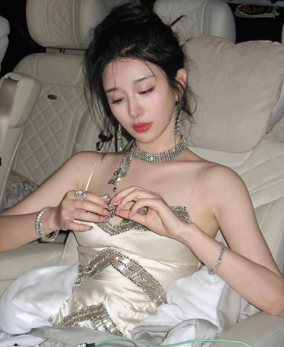 上海纯天然D杯模特棚拍