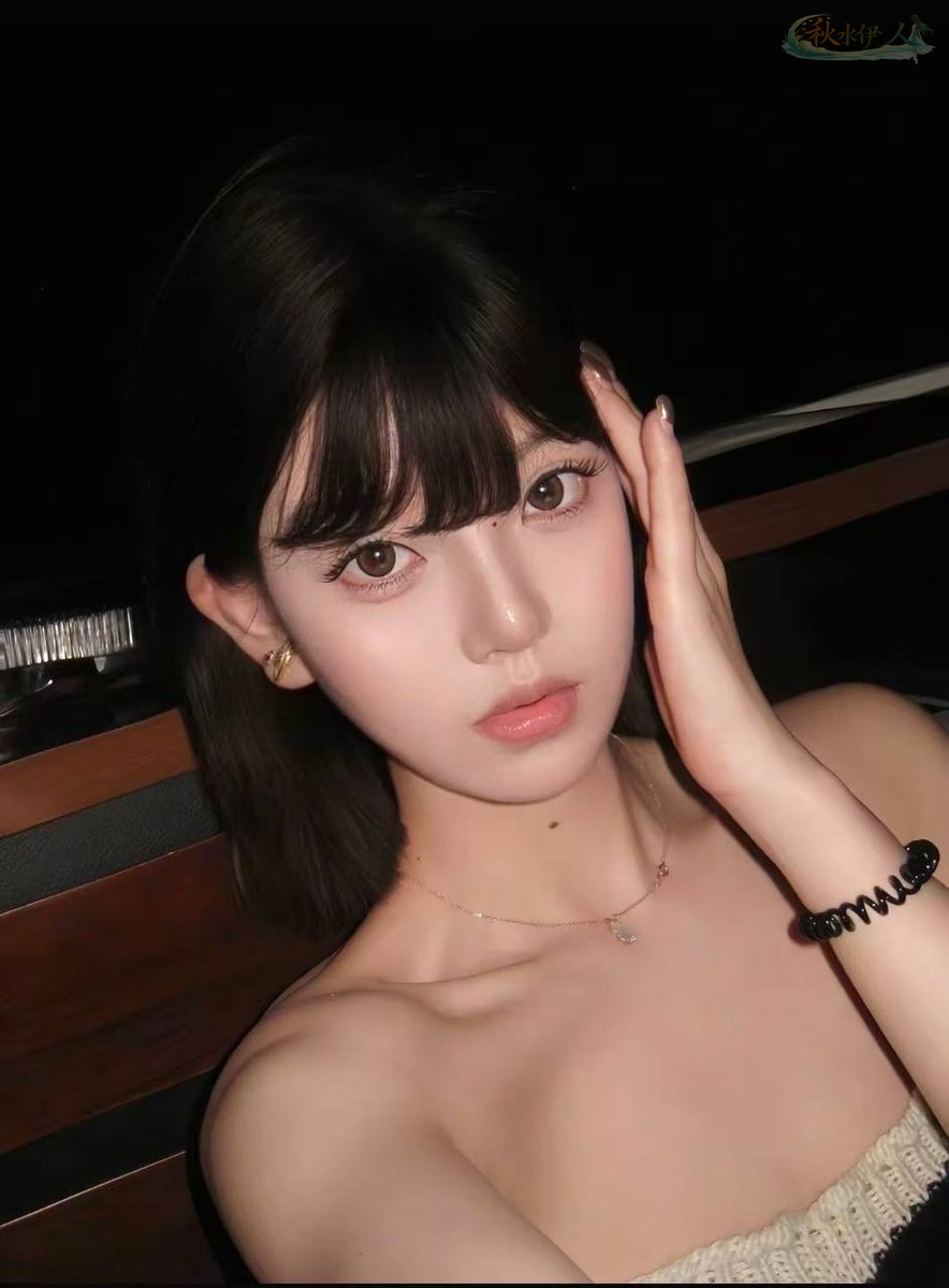 杭州高挑模特肤白貌美写真
