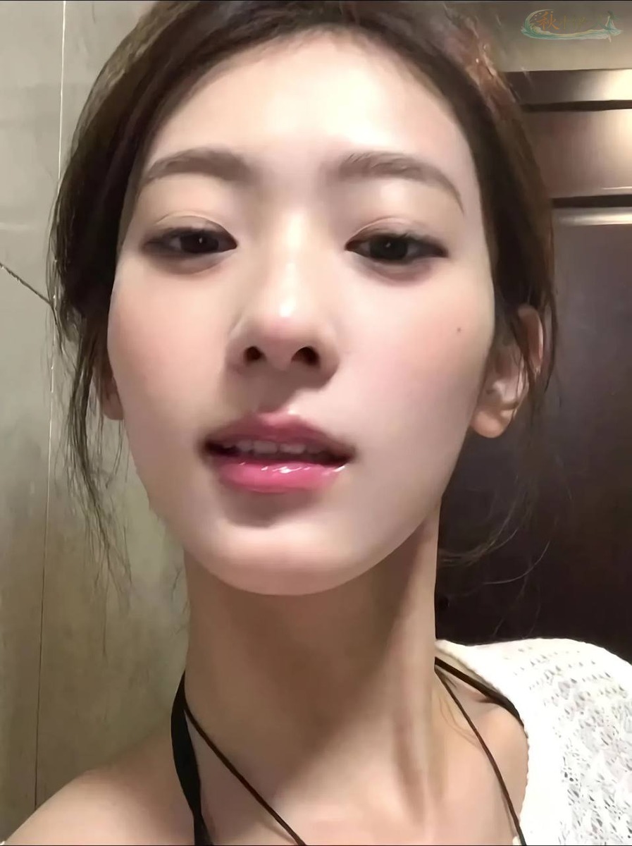 上海女友感模特生活照