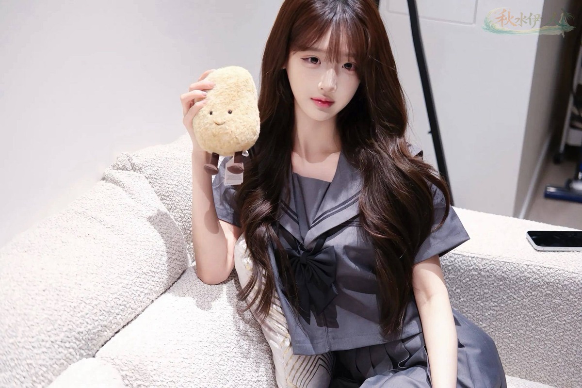 上海lolita模特小鸟腰造型图片2