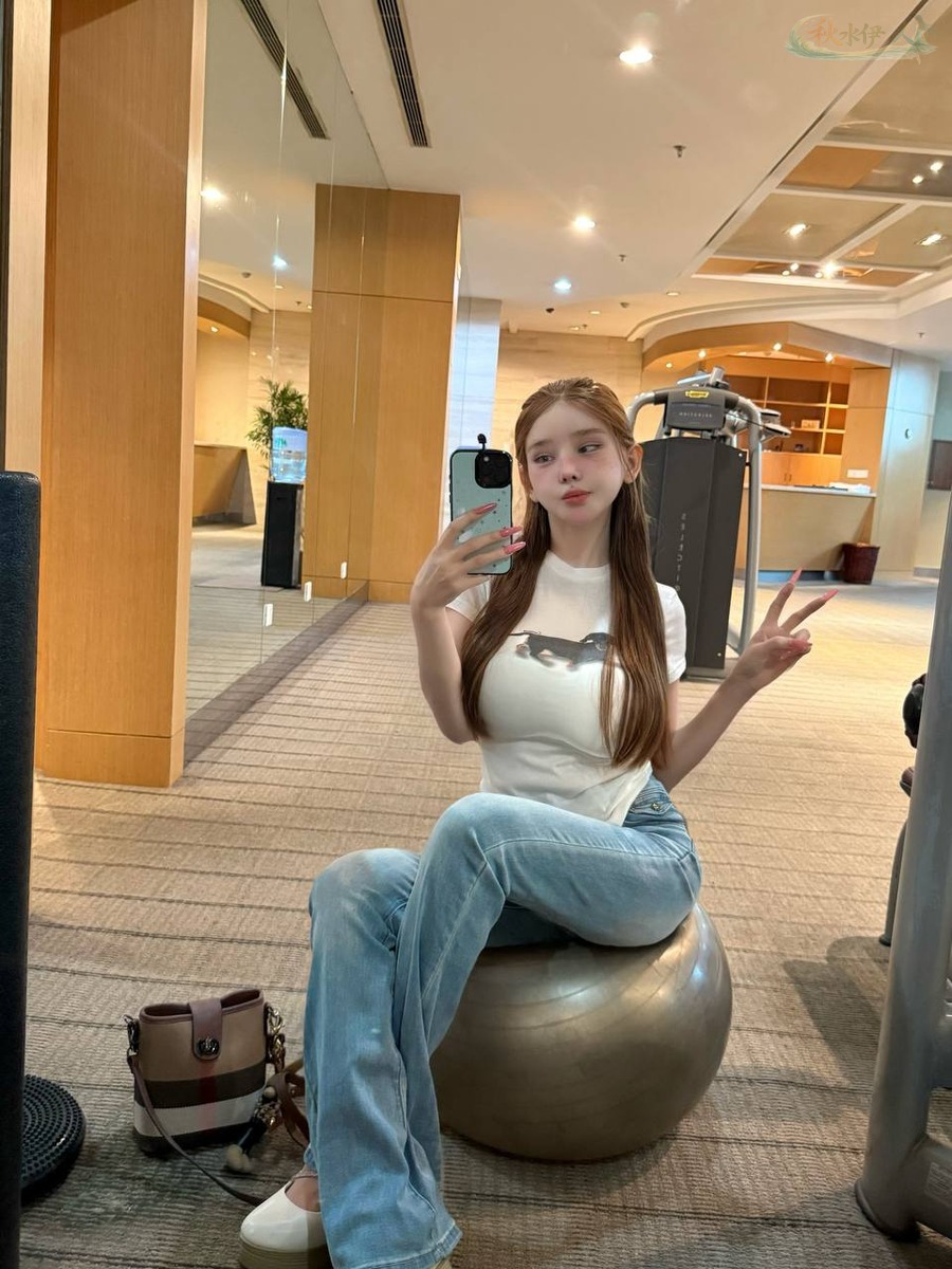 上海混血模特精致洋气妆容