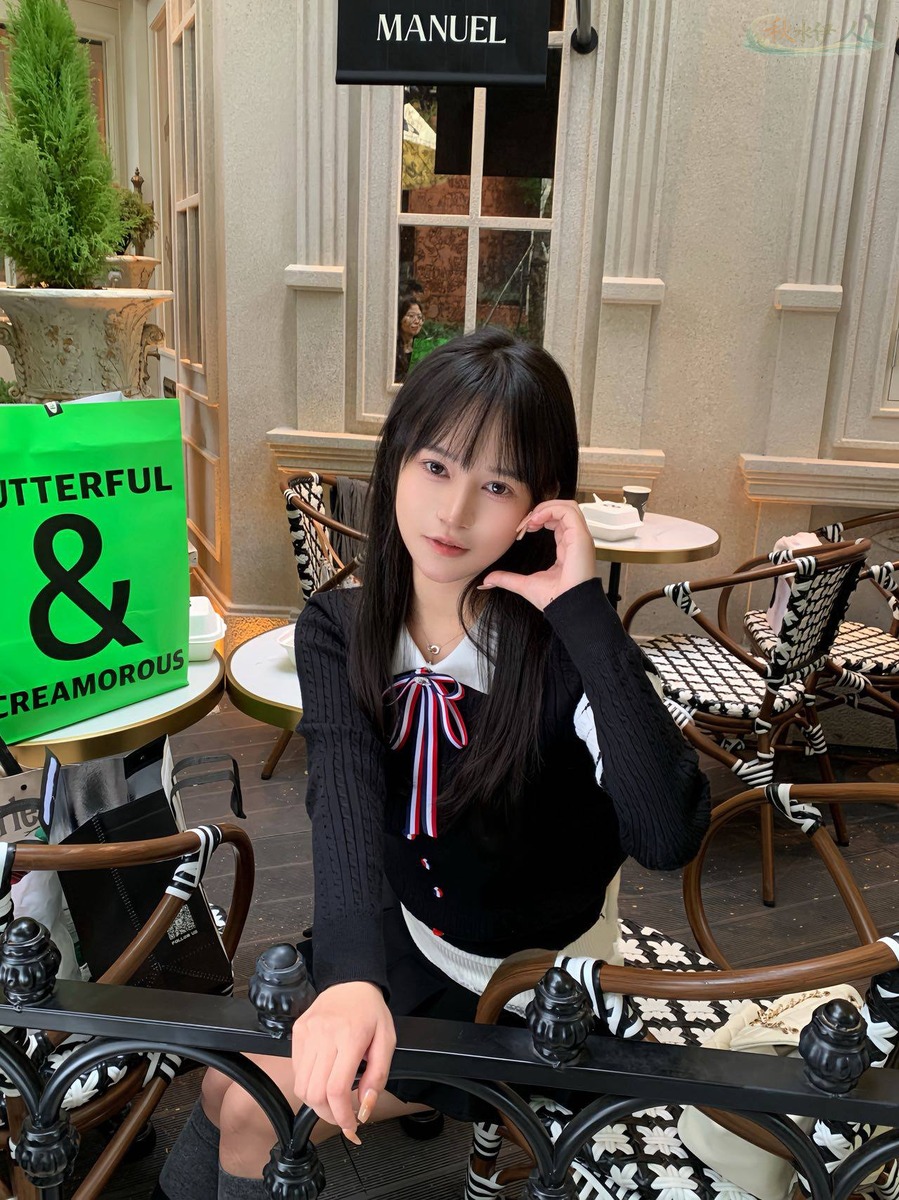 深圳E杯模特侧身写真