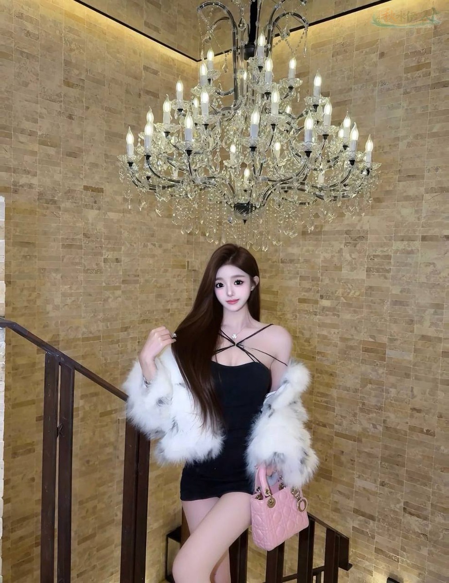 广州纯欲模特美术生冷白皮大片1