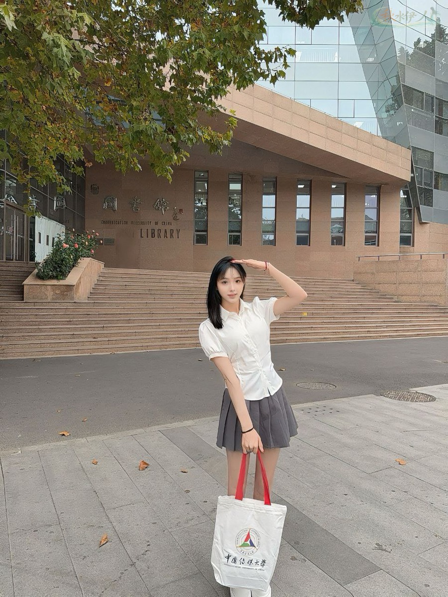 北京高挑女模艺术照
