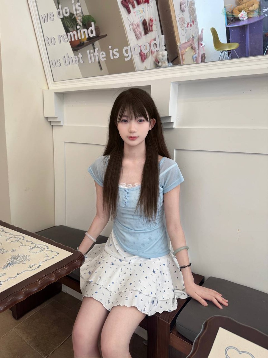 上海温柔系模特日常随拍