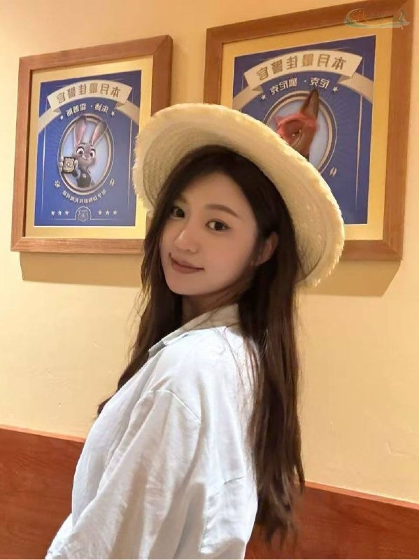 上海杂志模特晓晓 立体五官特写