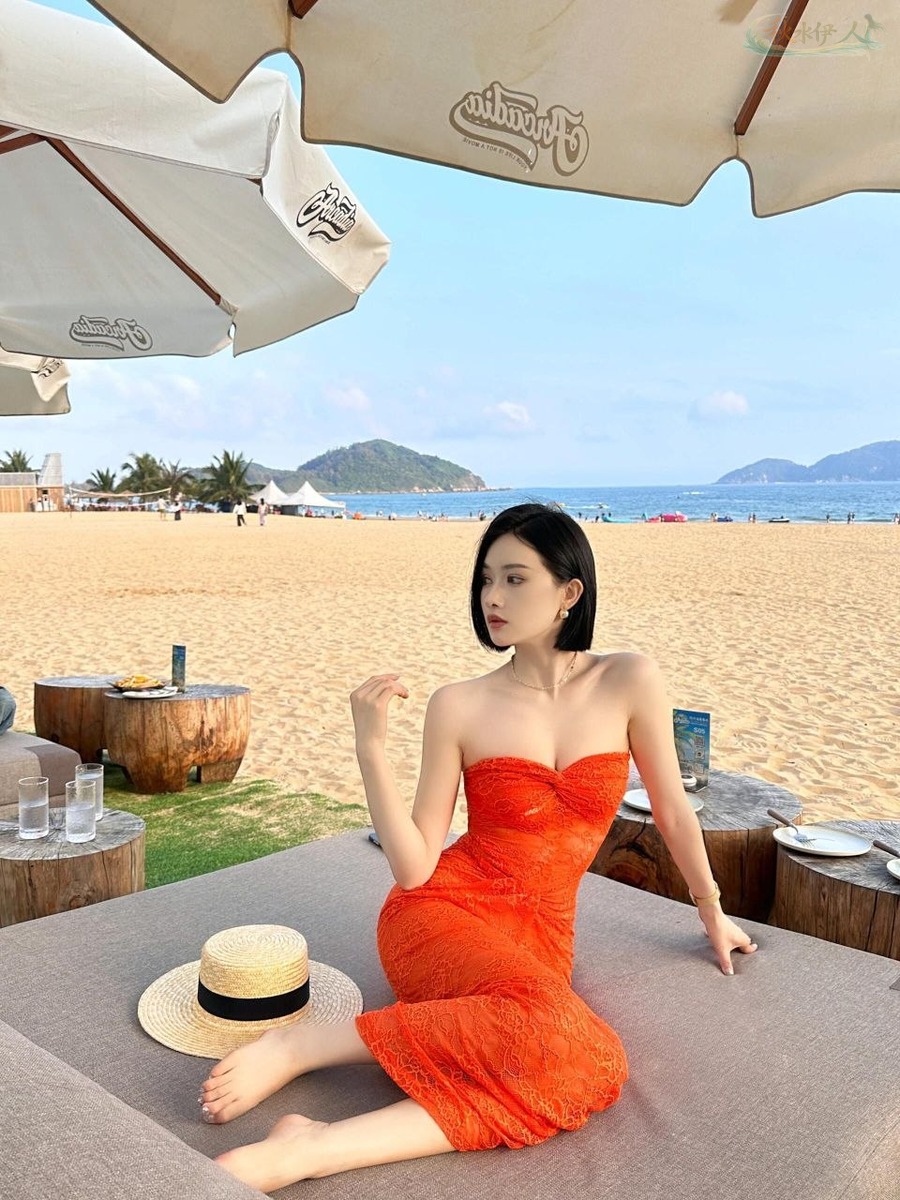 北京短发女王冷白皮模特照片5
