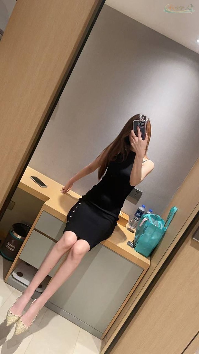 上海初恋感女模美腿图5