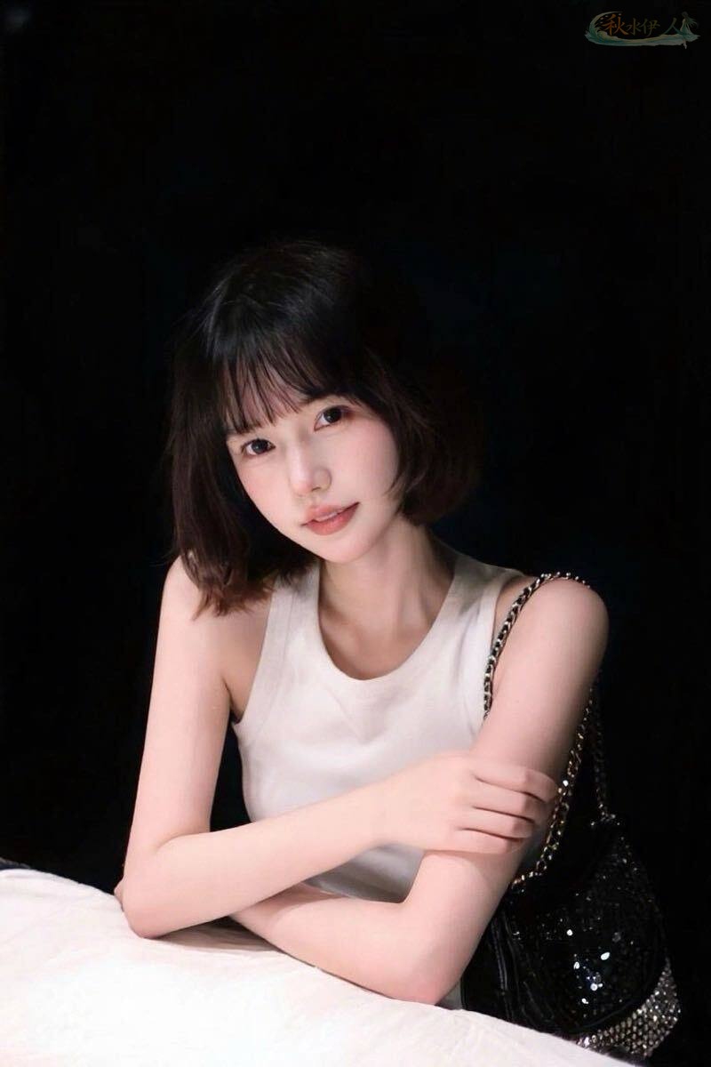 上海172cm纯天然模特身材展示照片