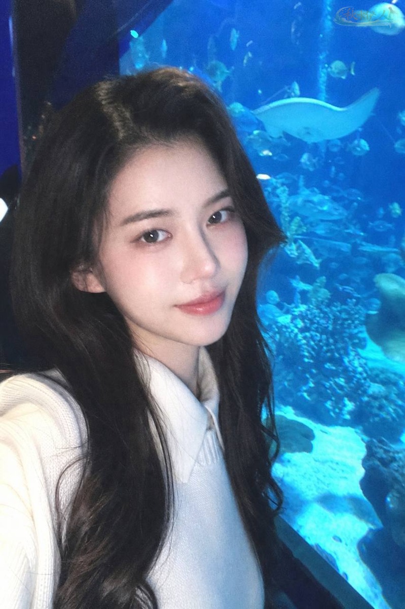 上海韩国模特高挑D cup写真1