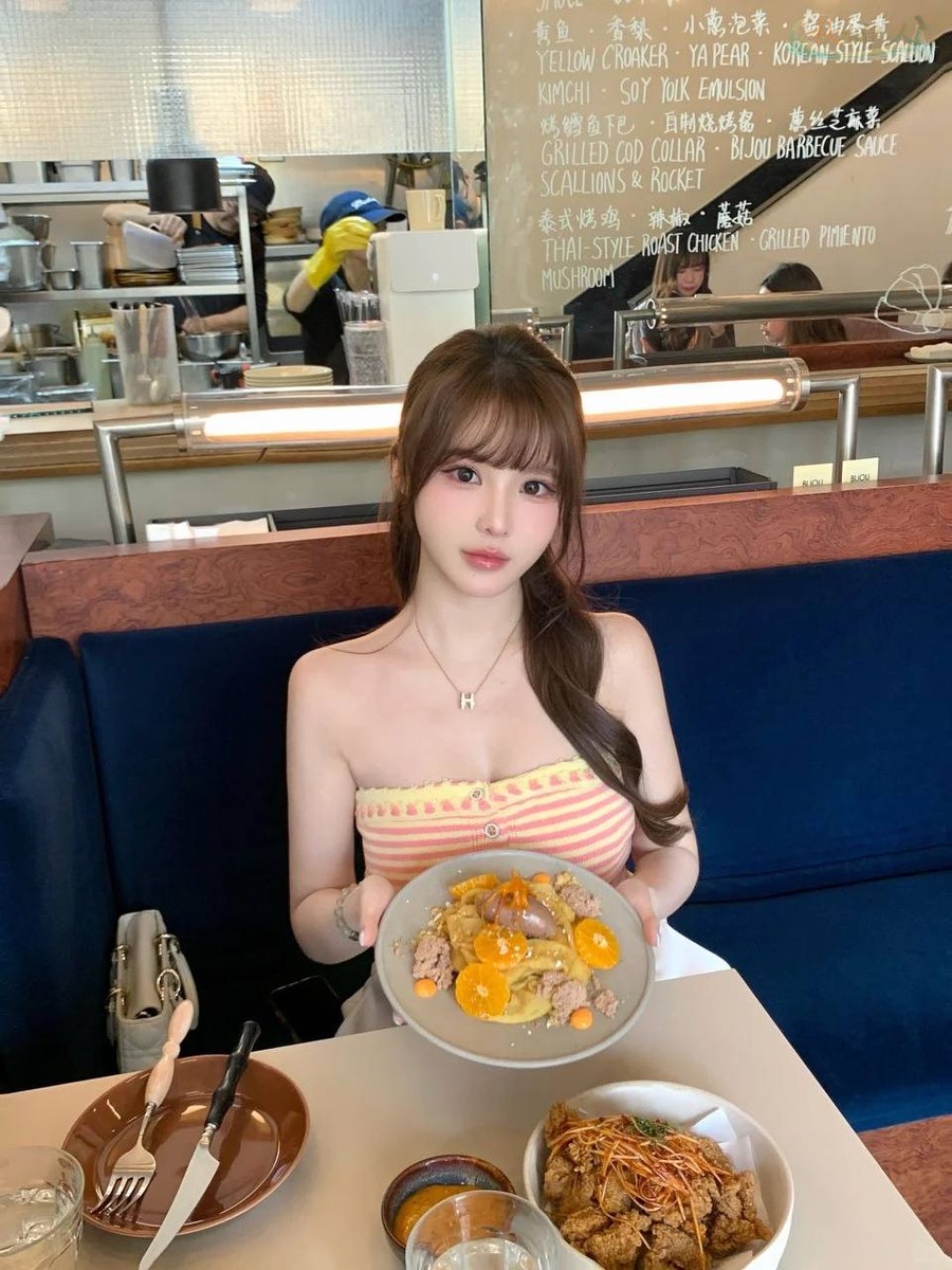 广州气质小女人模特写真