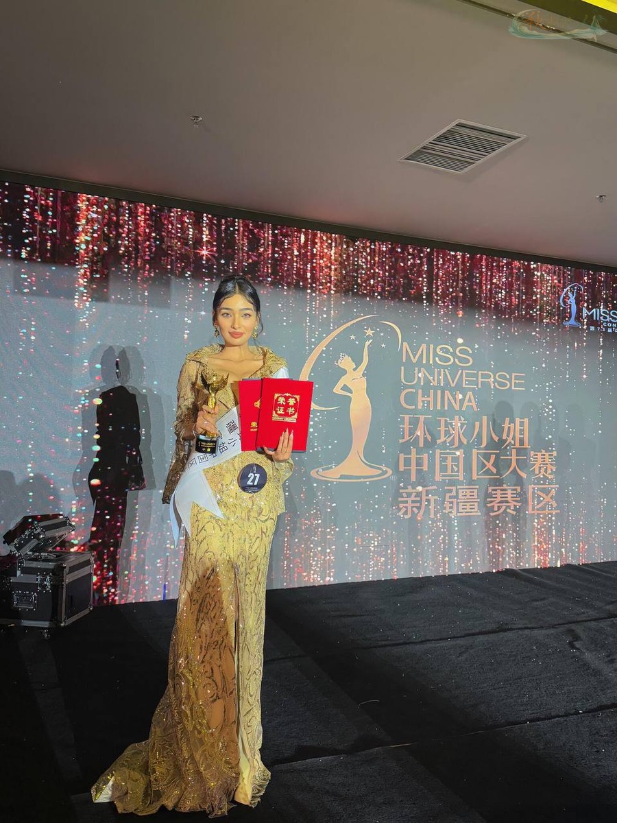 上海超模马甲线C罩杯身材展示
