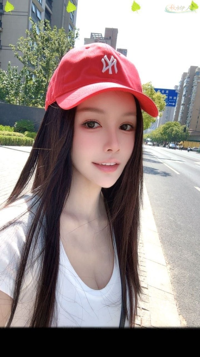 北京极品身材腰细胸大模特街拍