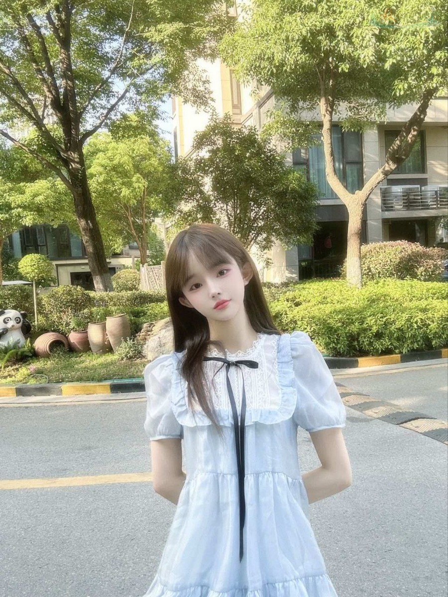 苏州白幼模特活泼写真