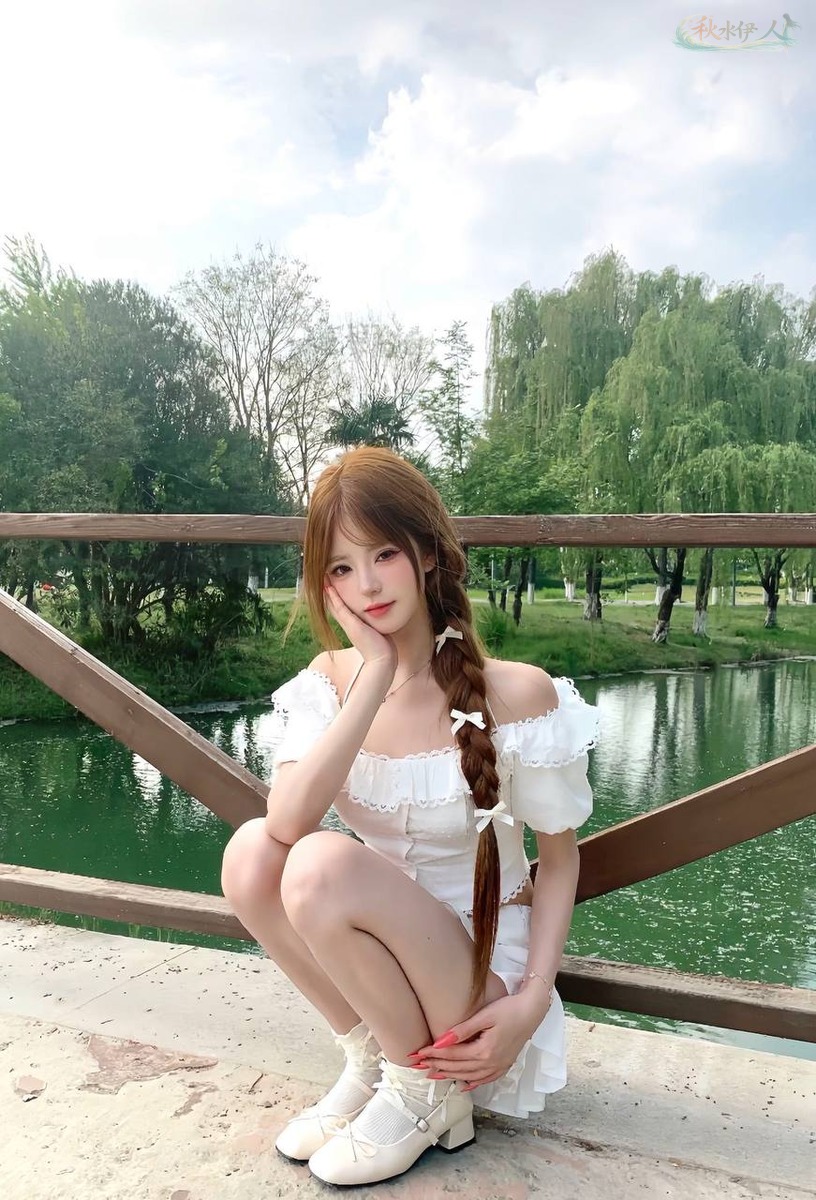 杭州C杯甜美模特街拍