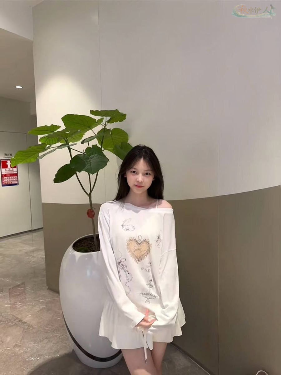北京白小纯风格模特希希写真