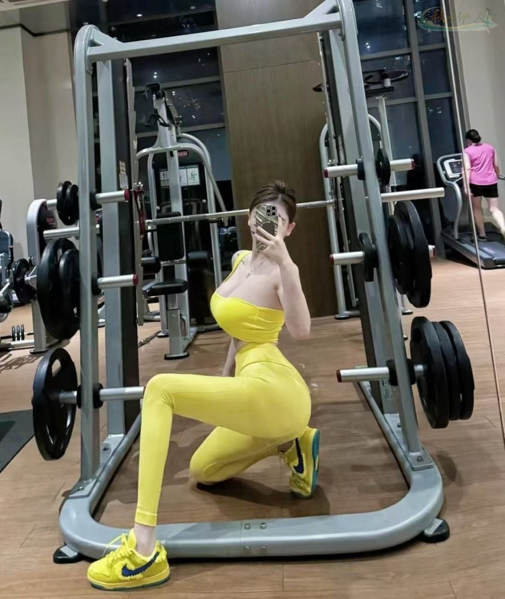 北京巨乳蜂腰模特翘臀特写