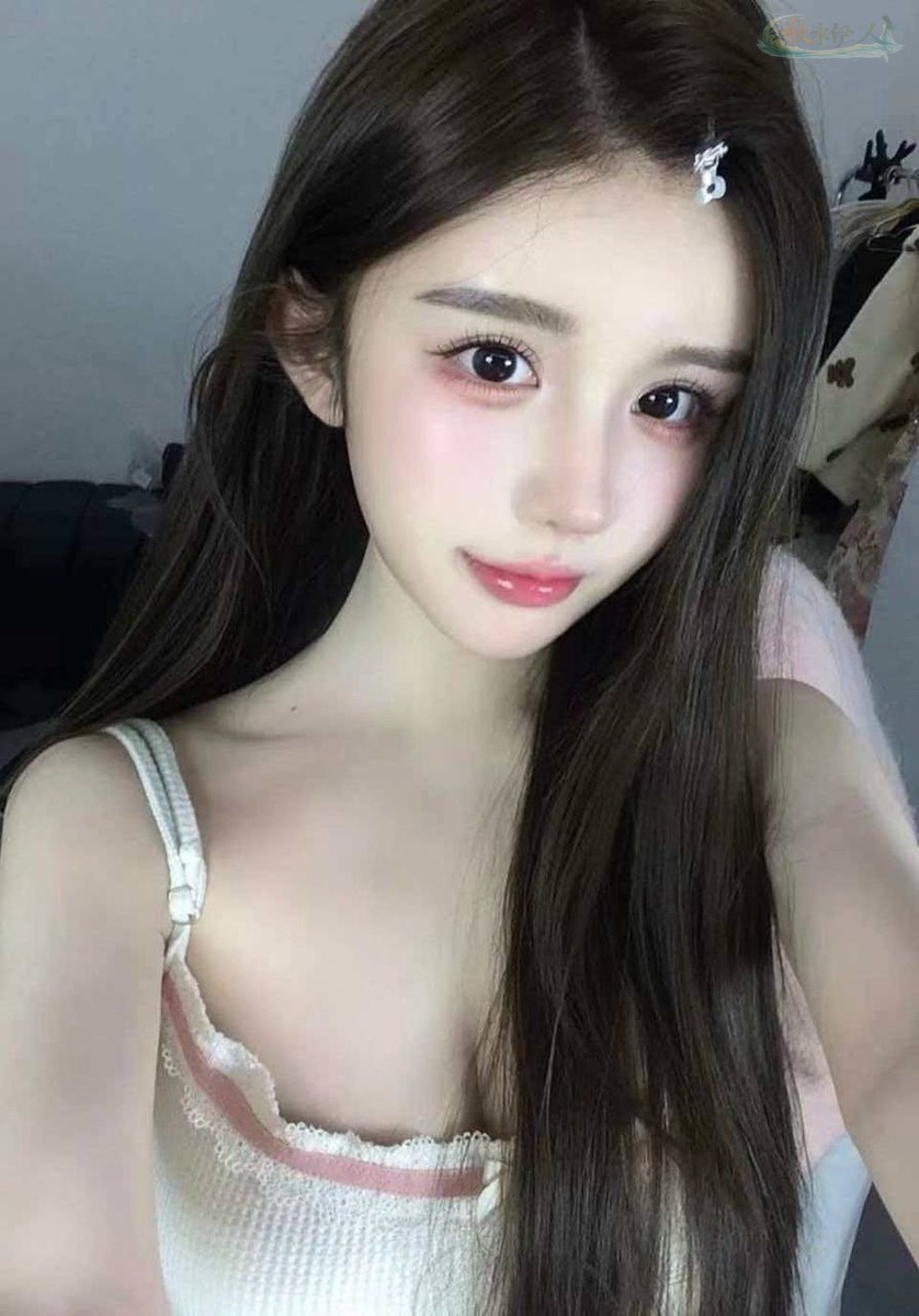 宁波新人模特蜜桃臀展示