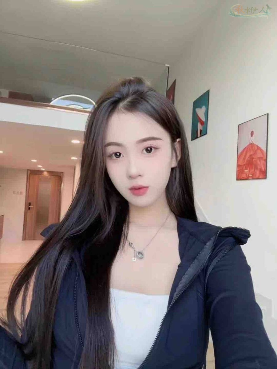 珠海模特清纯甜美校园风写真