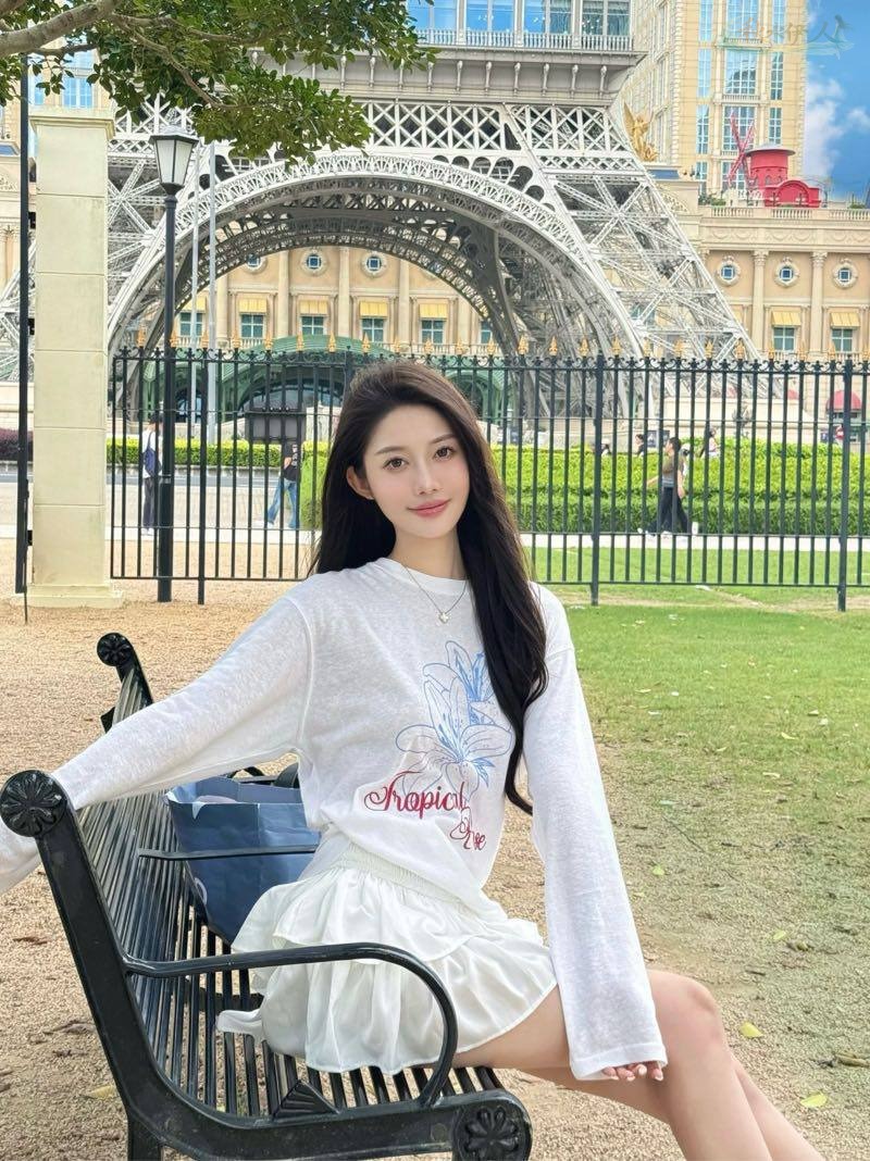 珠海可纯可御模特甜美微笑