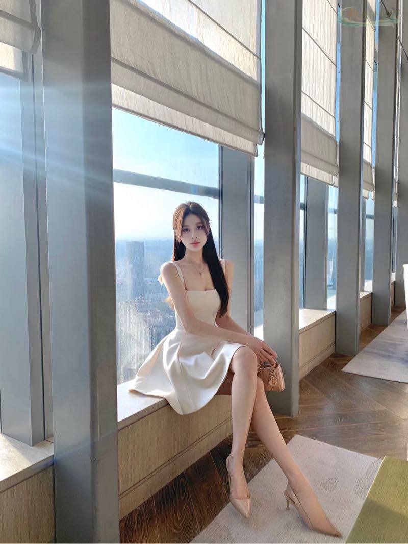 珠海文艺女神前凸后翘写真