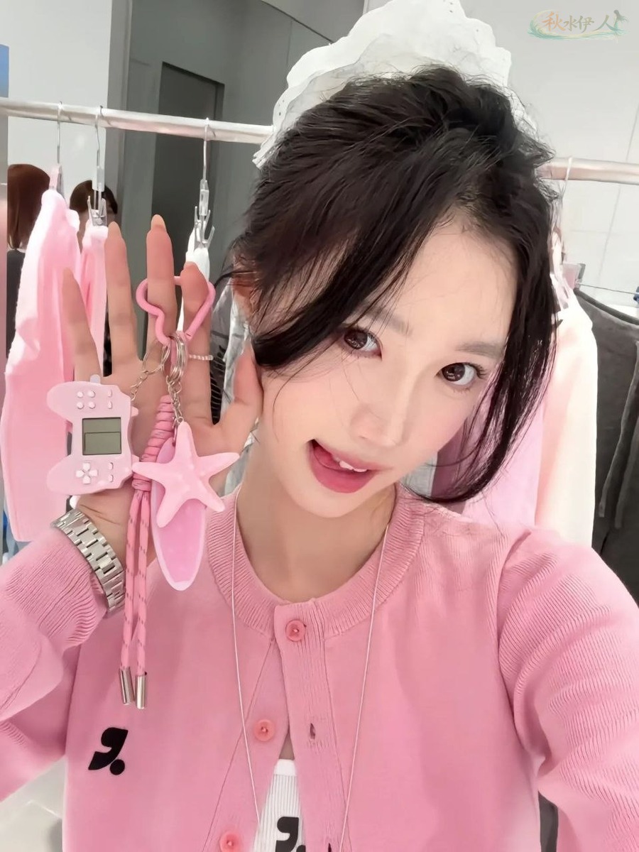 北京171cm天然D杯少女街拍2