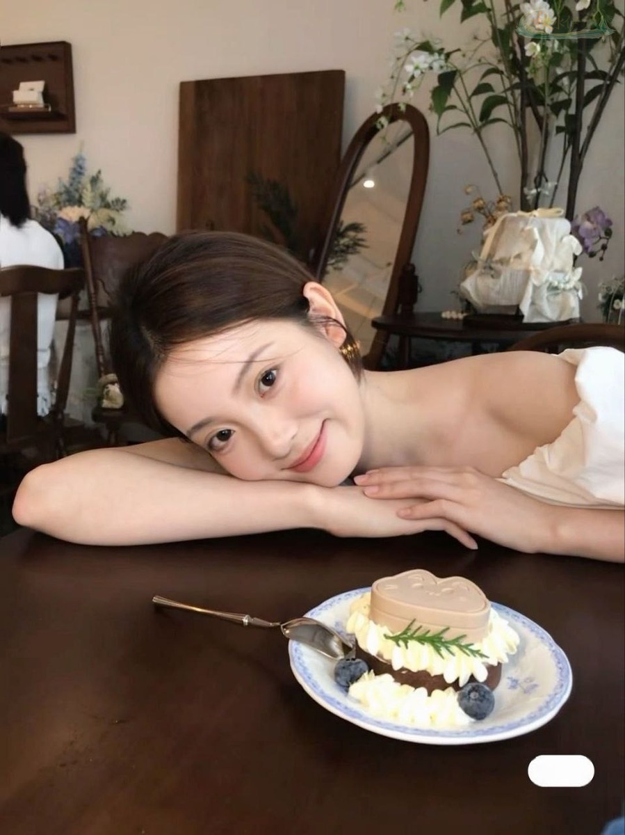 北京健身马甲线女生外景