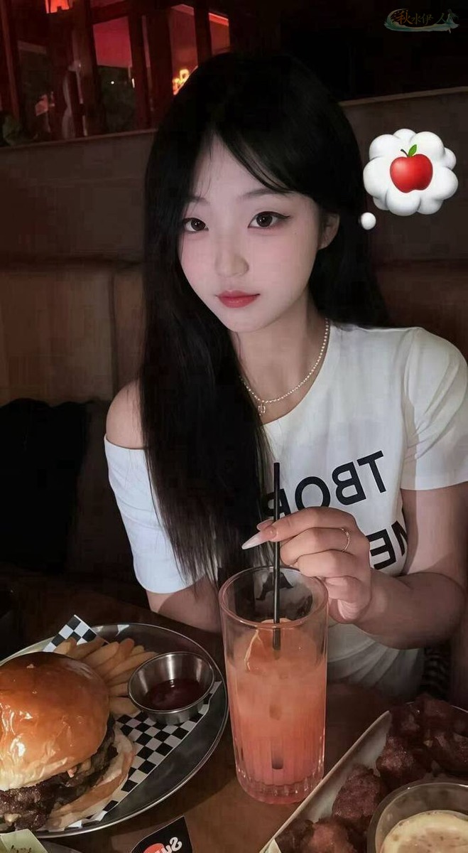 大连学生模特清纯穿搭