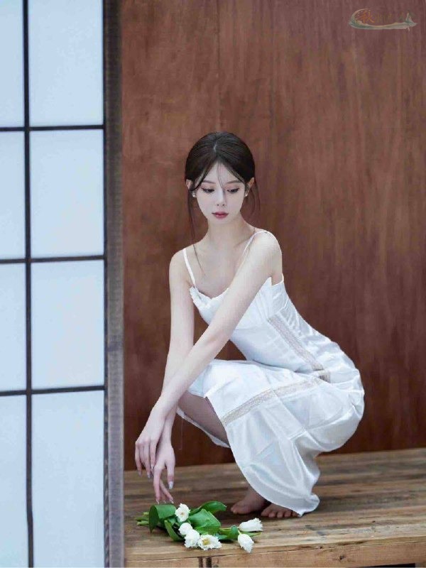 太原女友风模特精致面容展示