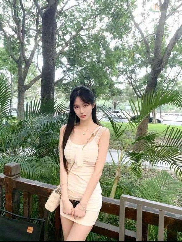 三亚甜美少女清新写真气质